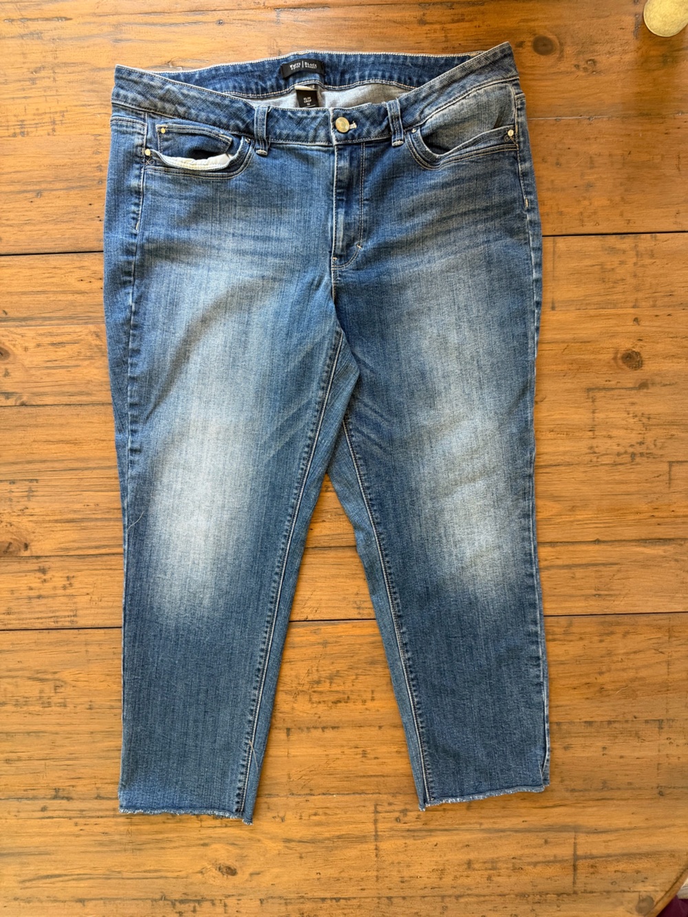 White House Black Market Medium Blue Slim Cropped Jeans